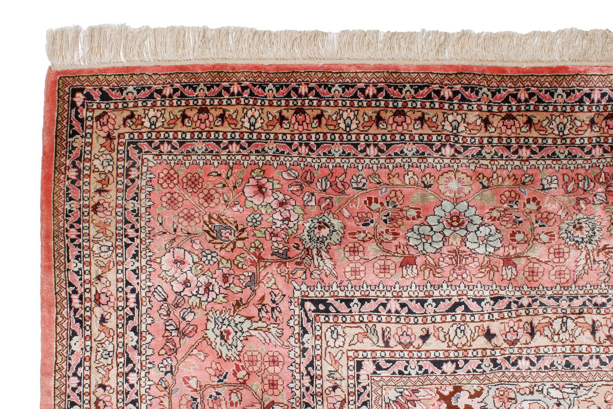 8x10 Ivory and Pink Persian Silk Rug