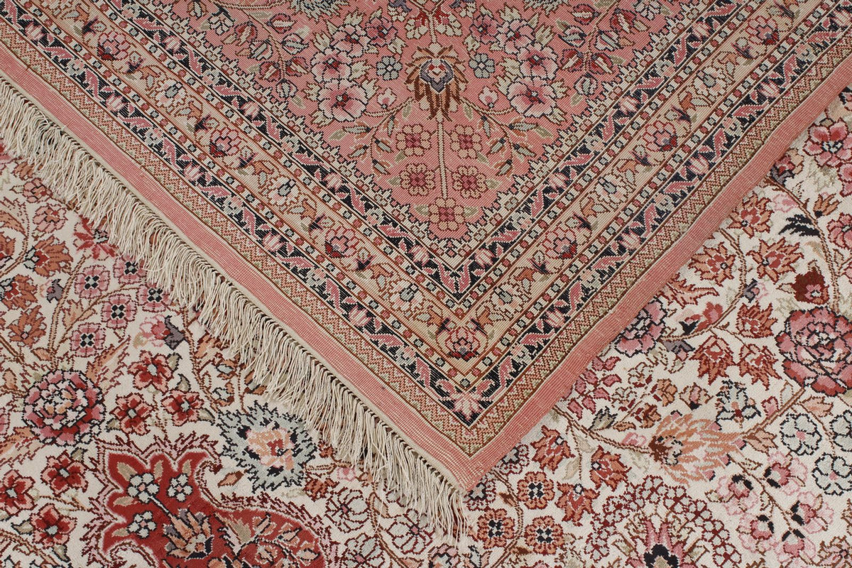 8x10 Ivory and Pink Persian Silk Rug
