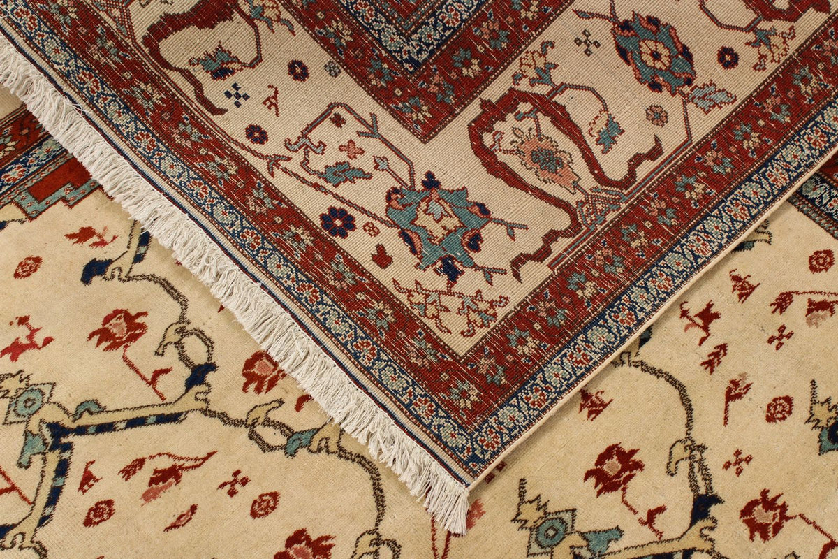 8x10 Ivory Persian Traditional Rug
