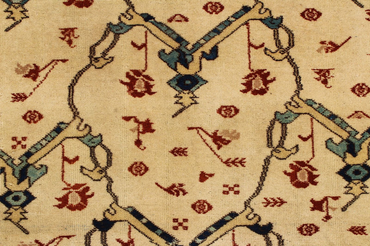 8x10 Ivory Persian Traditional Rug