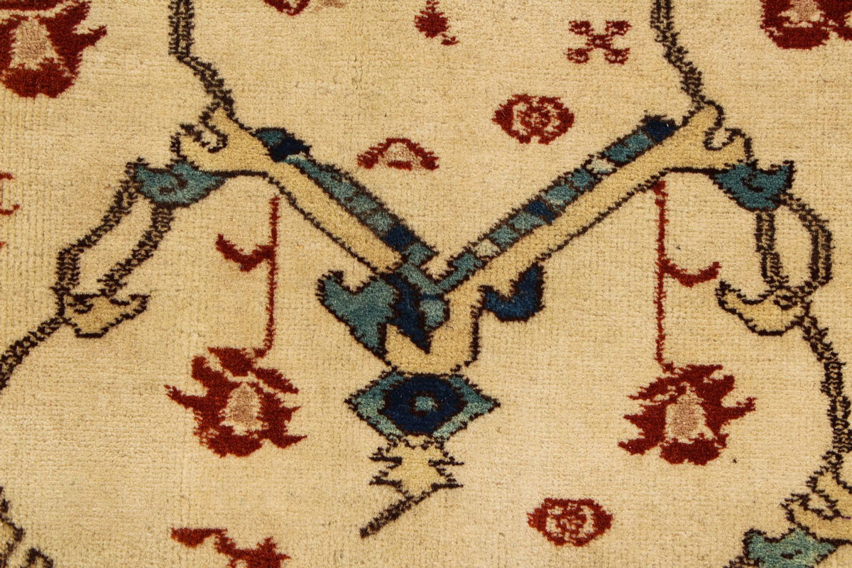 8x10 Ivory Persian Traditional Rug