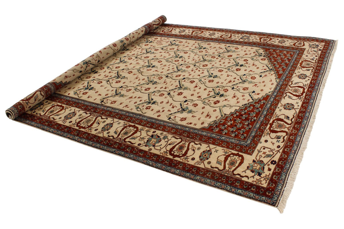 8x10 Ivory Persian Traditional Rug