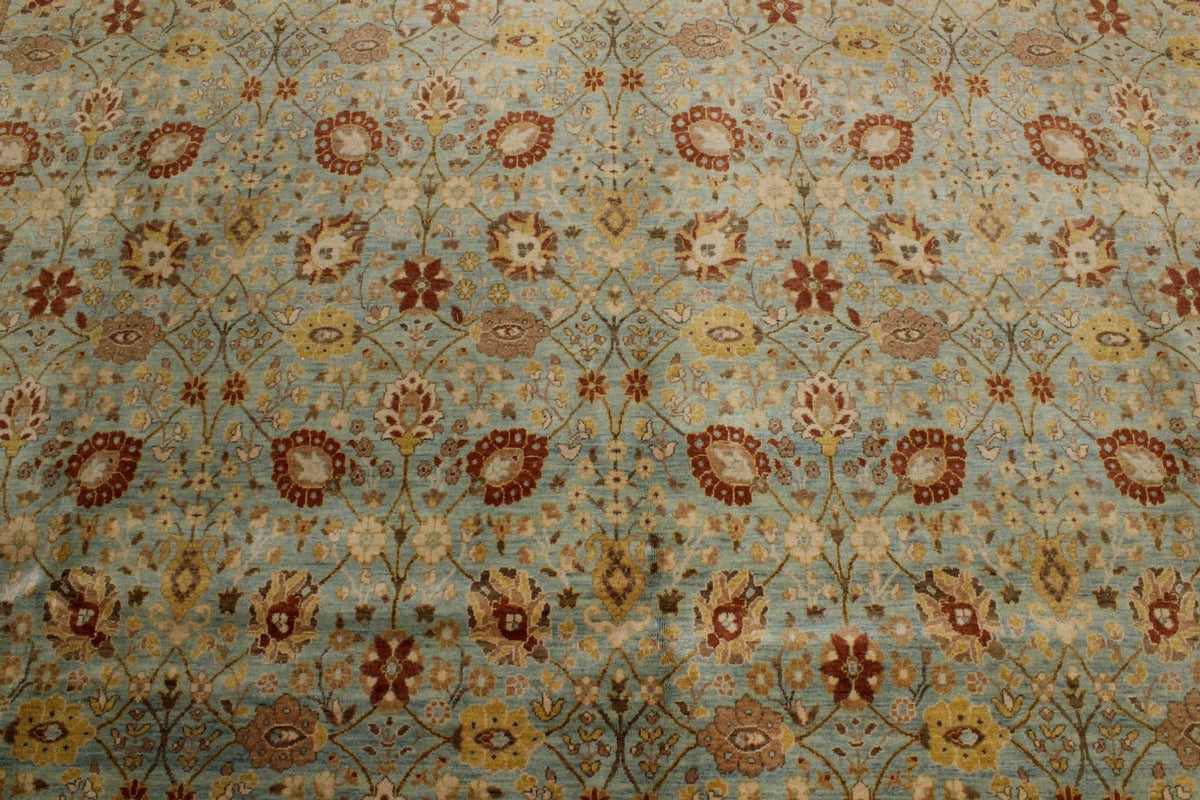 8x10 Blue and White Turkish Traditional Rug