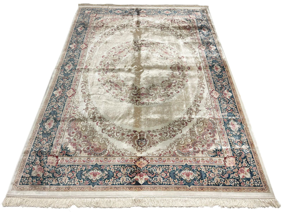 6x8 Ivory and Blue Turkish Antep Rug