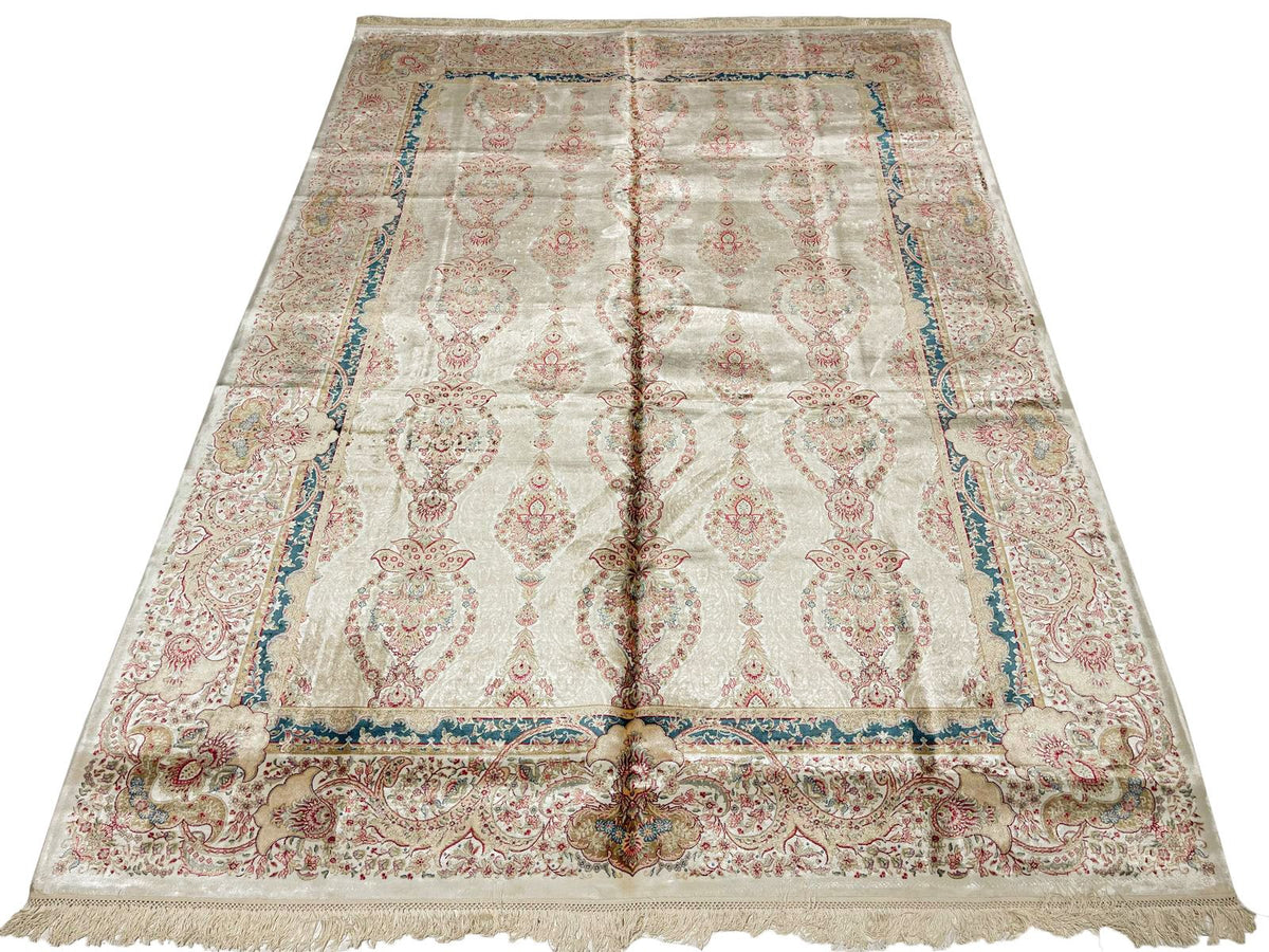 6x8 Ivory Turkish Antep Rug