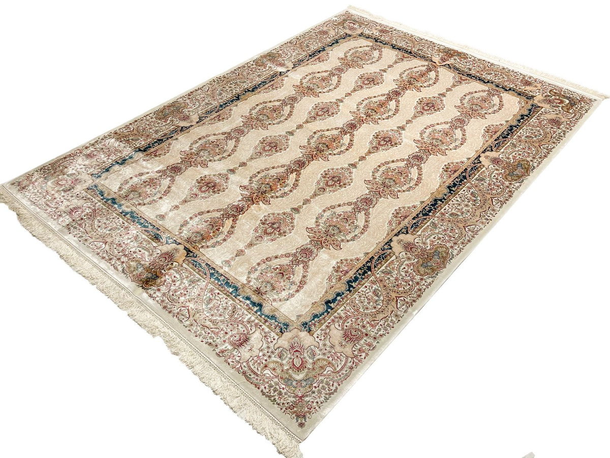 6x8 Ivory Turkish Antep Rug