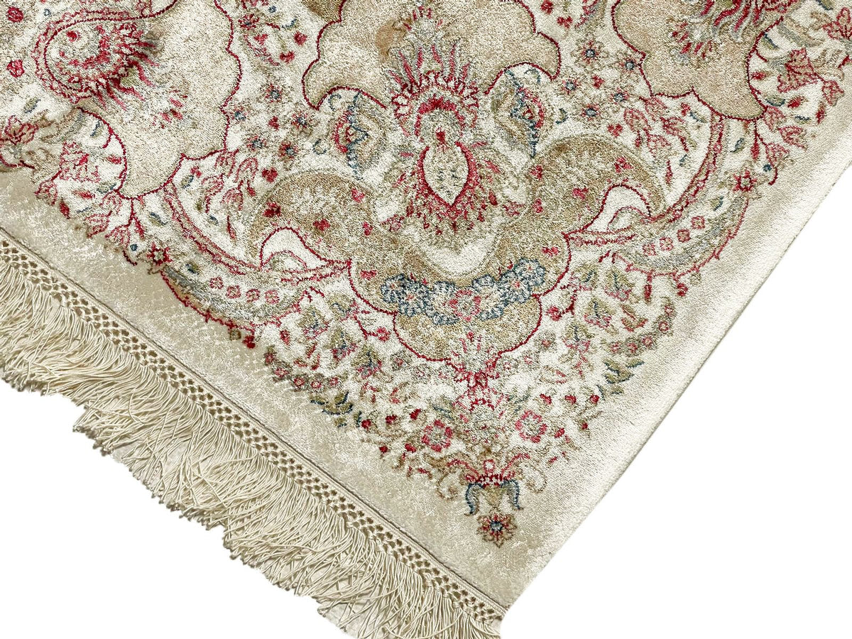 6x8 Ivory Turkish Antep Rug