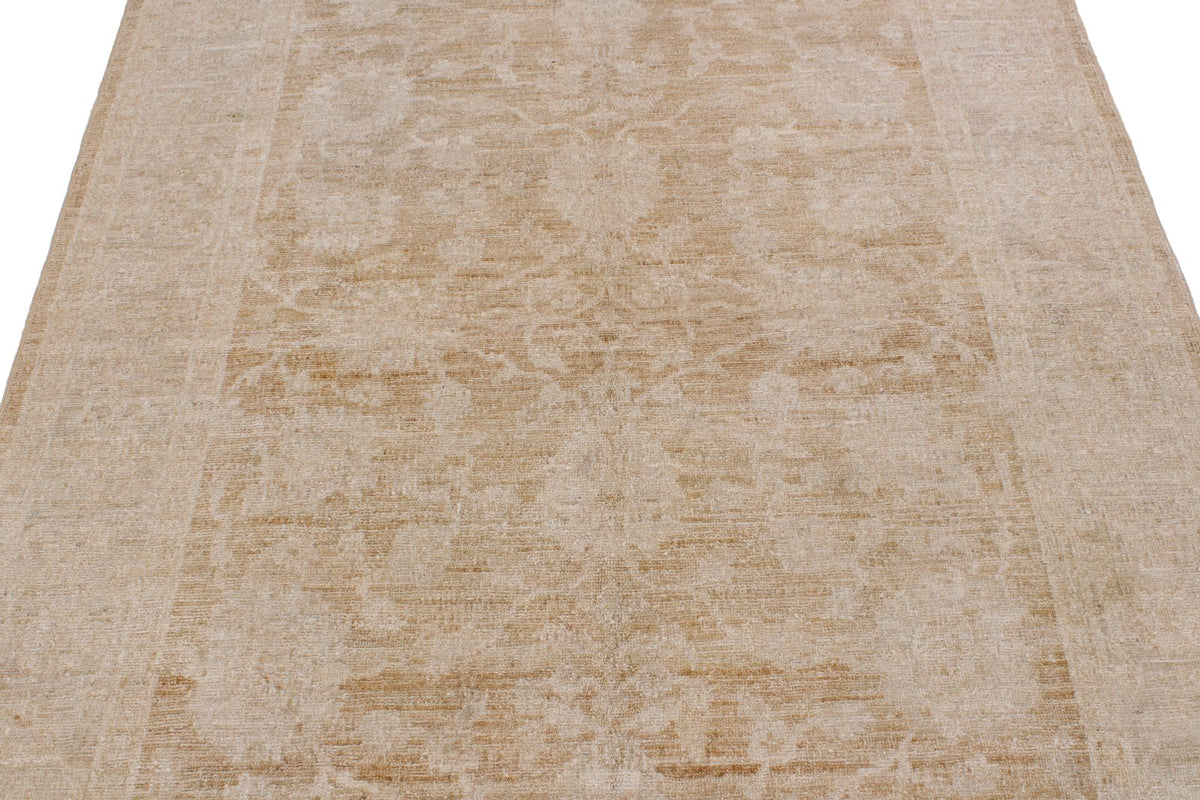 5x7 Beige Turkish Traditional Rug