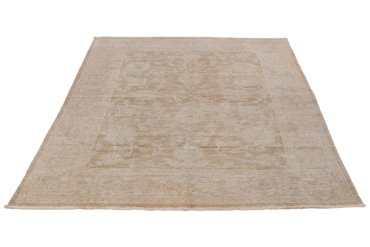 5x7 Beige Turkish Traditional Rug