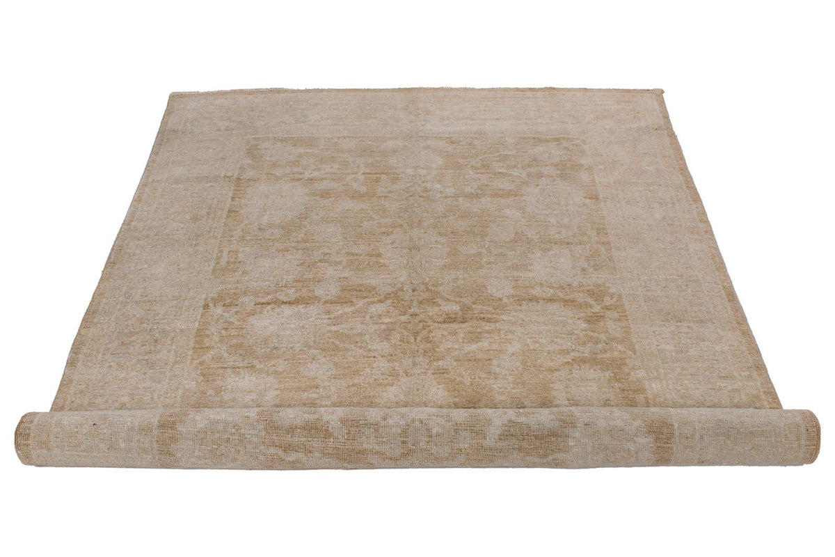 5x7 Beige Turkish Traditional Rug