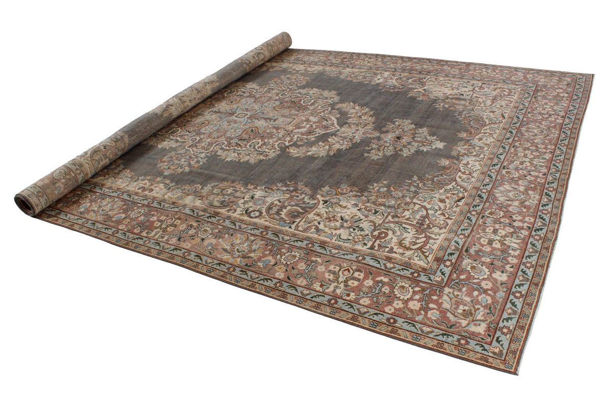 8x12 Gray and Beige Turkish Tribal Rug