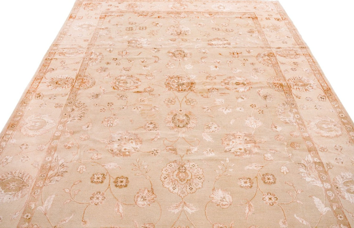 6x9 Beige Silk Flower Rug