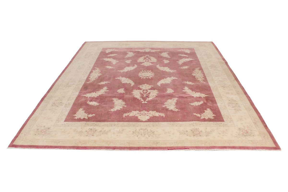 8x10 Rust and Beige Turkish Traditional Rug