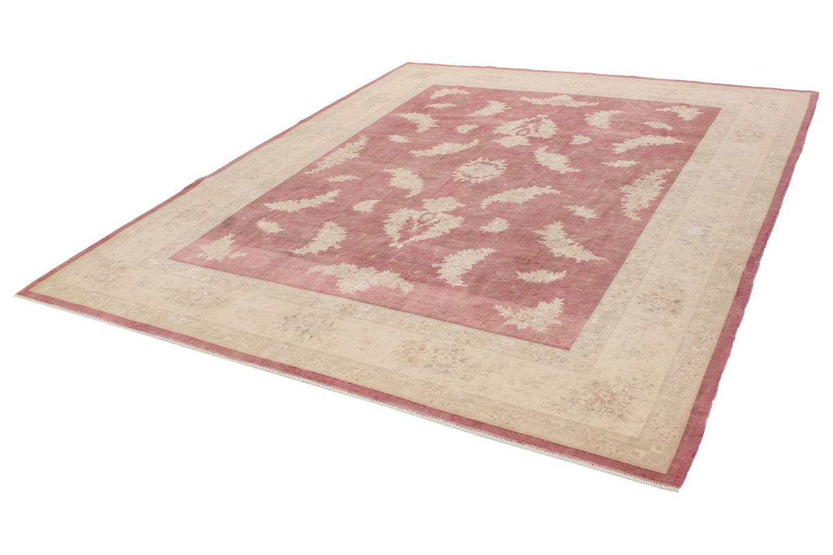 8x10 Rust and Beige Turkish Traditional Rug
