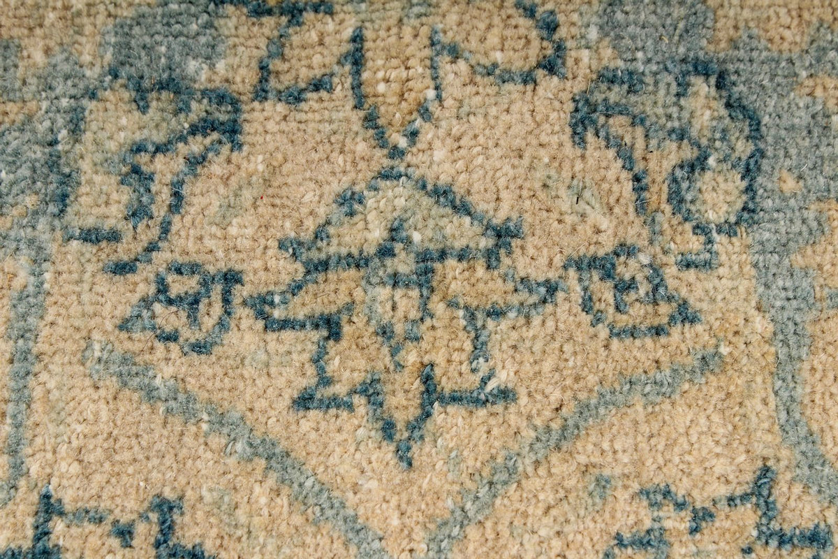 8x10 Beige and Blue Persian Traditional Rug