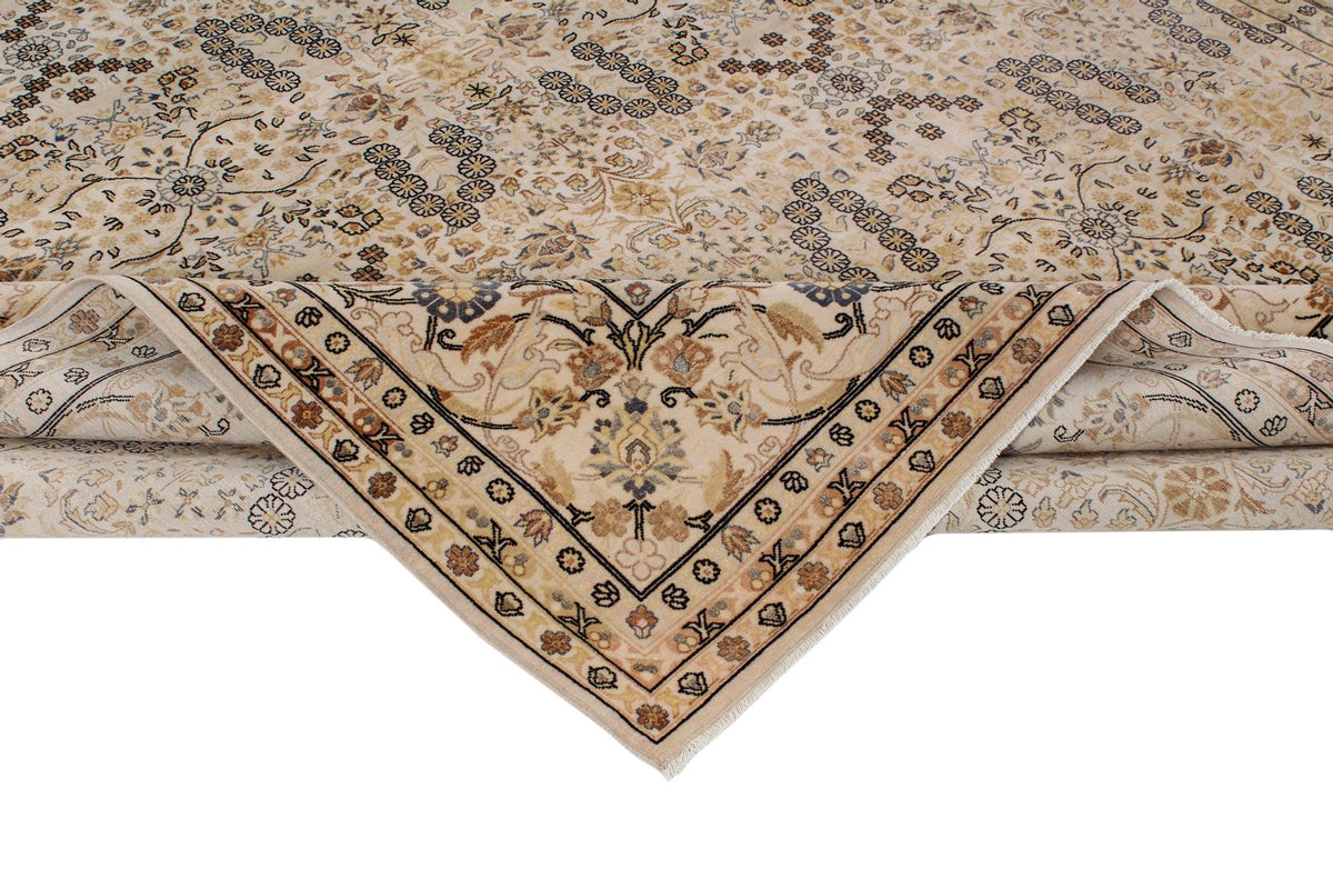 9x12 Beige and Black Turkish Silk Rug