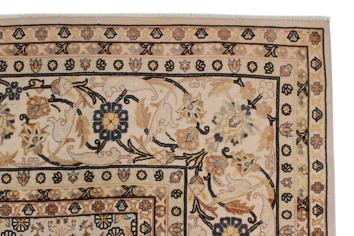 9x12 Beige and Black Turkish Silk Rug