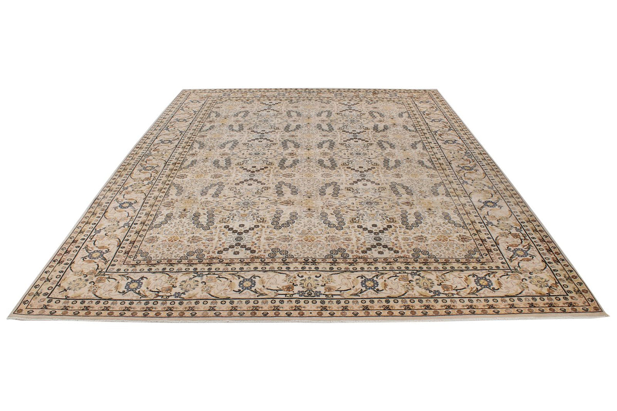 9x12 Beige and Black Turkish Silk Rug