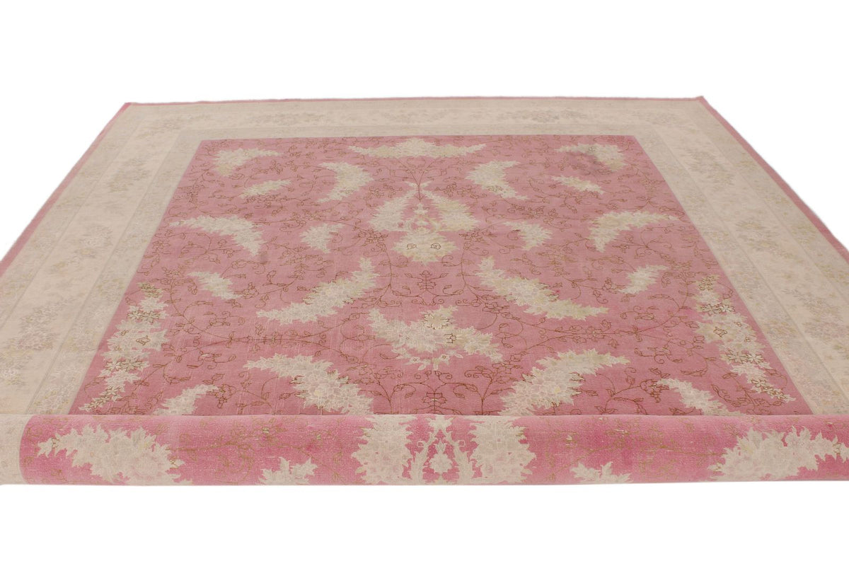 9x12 Pink and Beige Turkish Traditional Rug