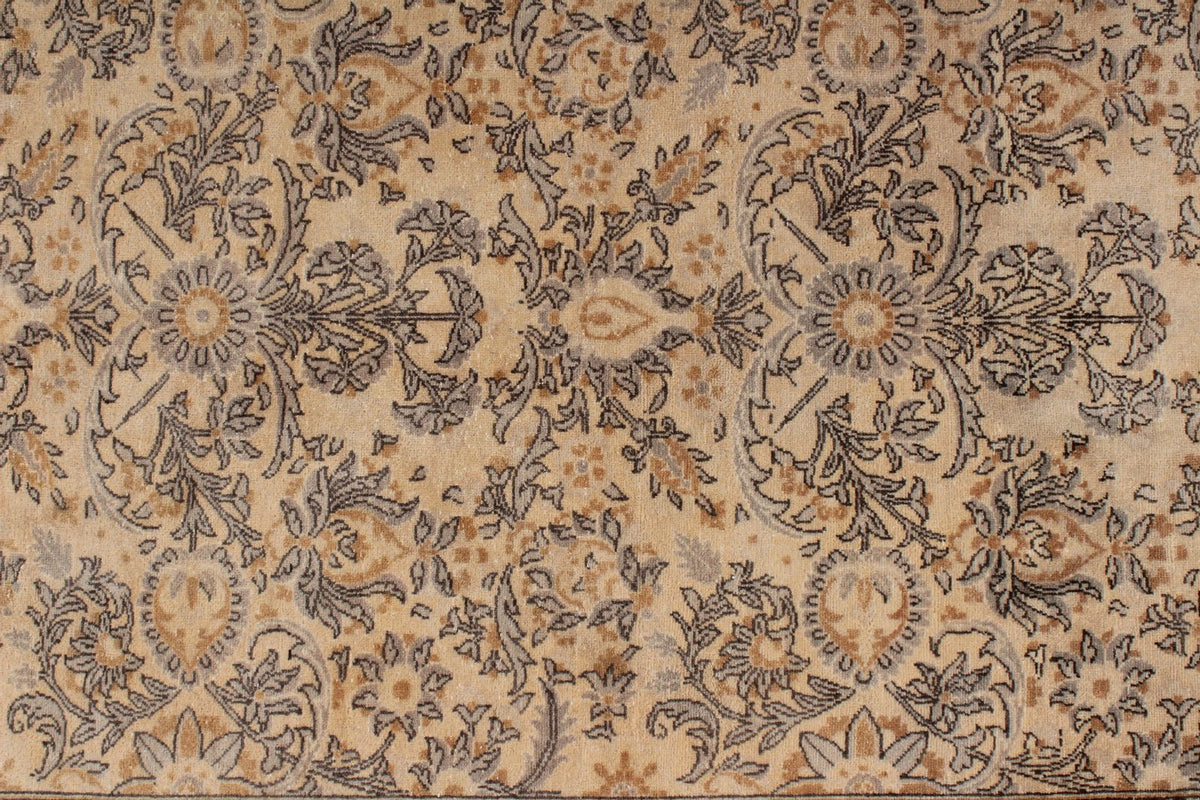 9x12 Beige and Gray Persian Traditional Rug