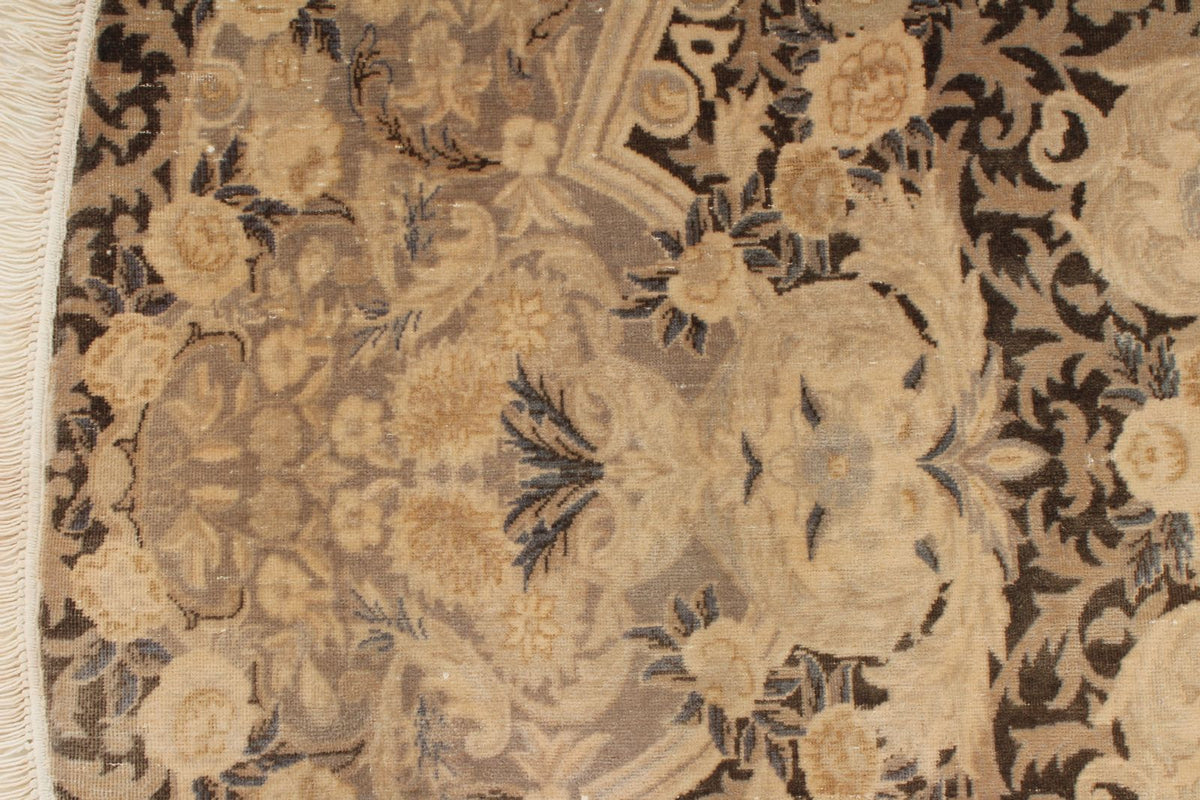 6x6 Dark Brown and Brown Traditional Rug