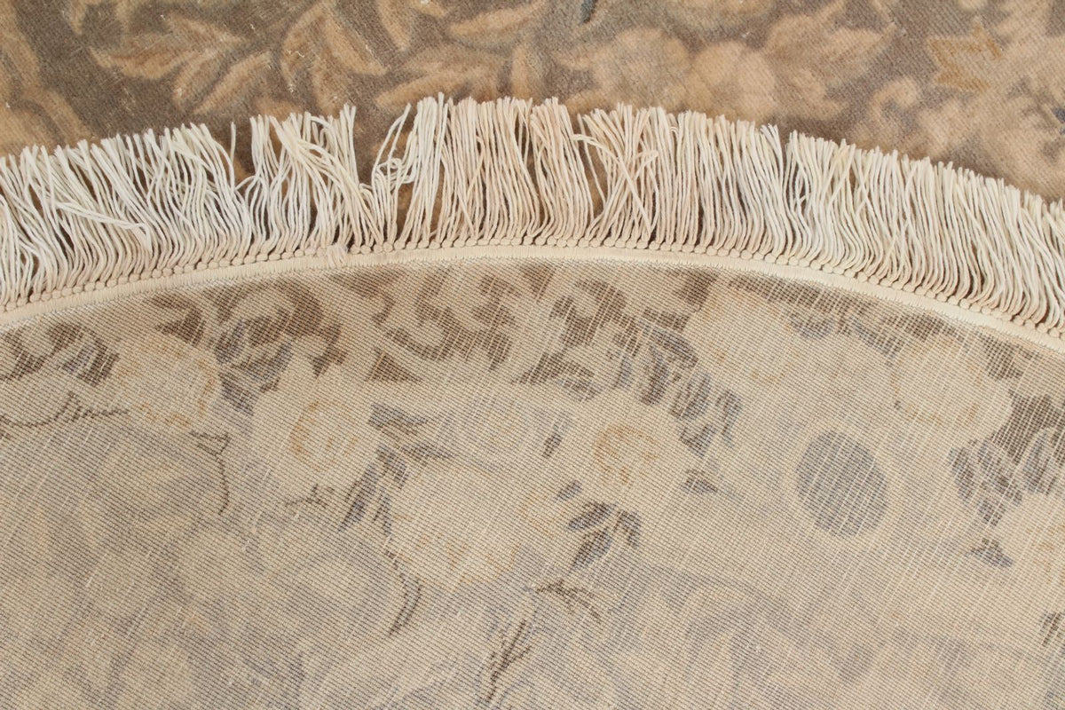 6x6 Dark Brown and Brown Traditional Rug