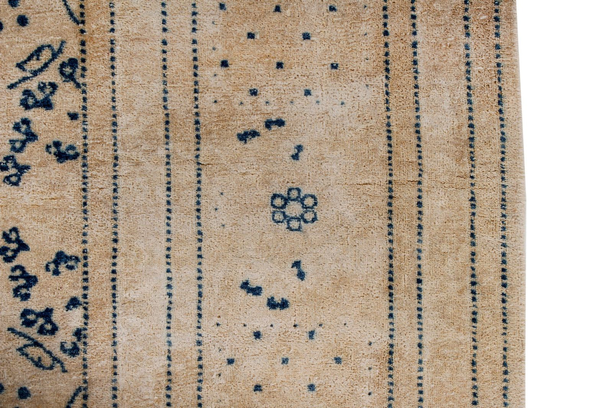 6x9 Beige and Blue Persian Traditional Rug