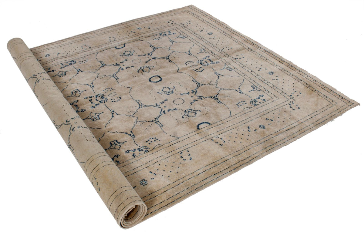 6x9 Beige and Blue Persian Traditional Rug