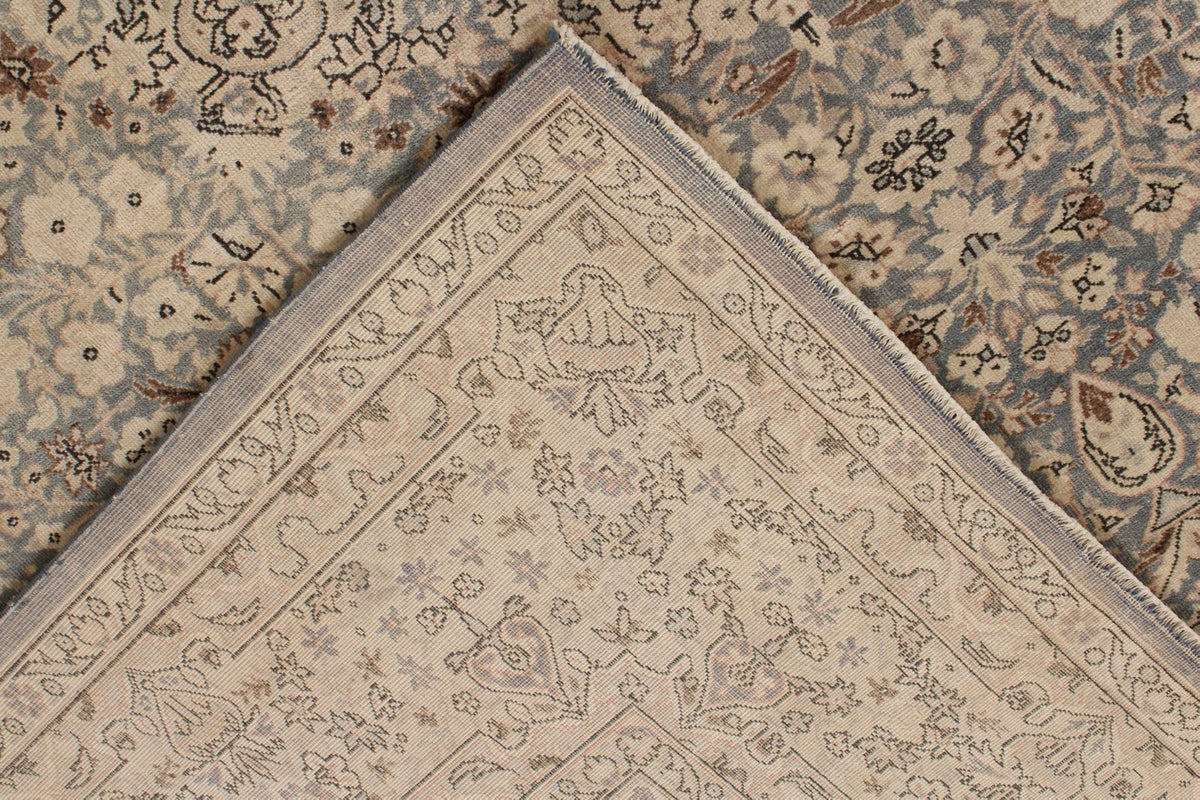 9x12 Brown and Beige Traditional Rug