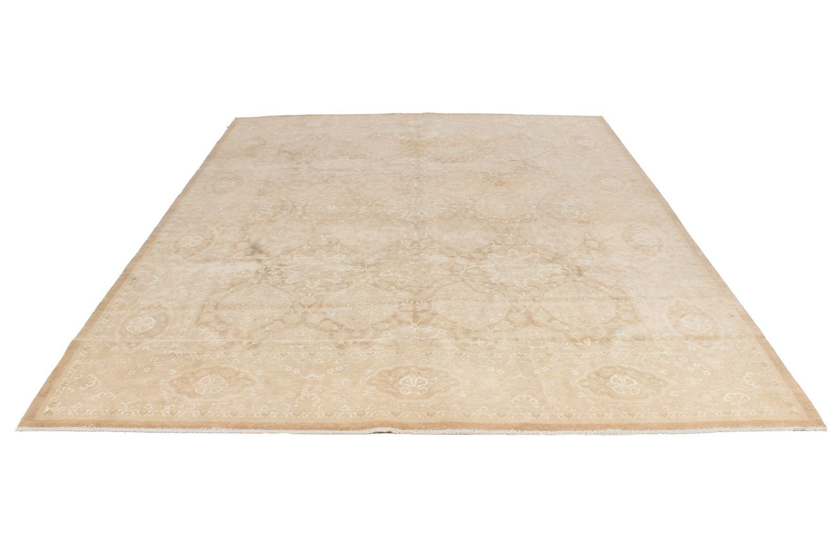 8x10 Beige and Brown Turkish Oushak Rug