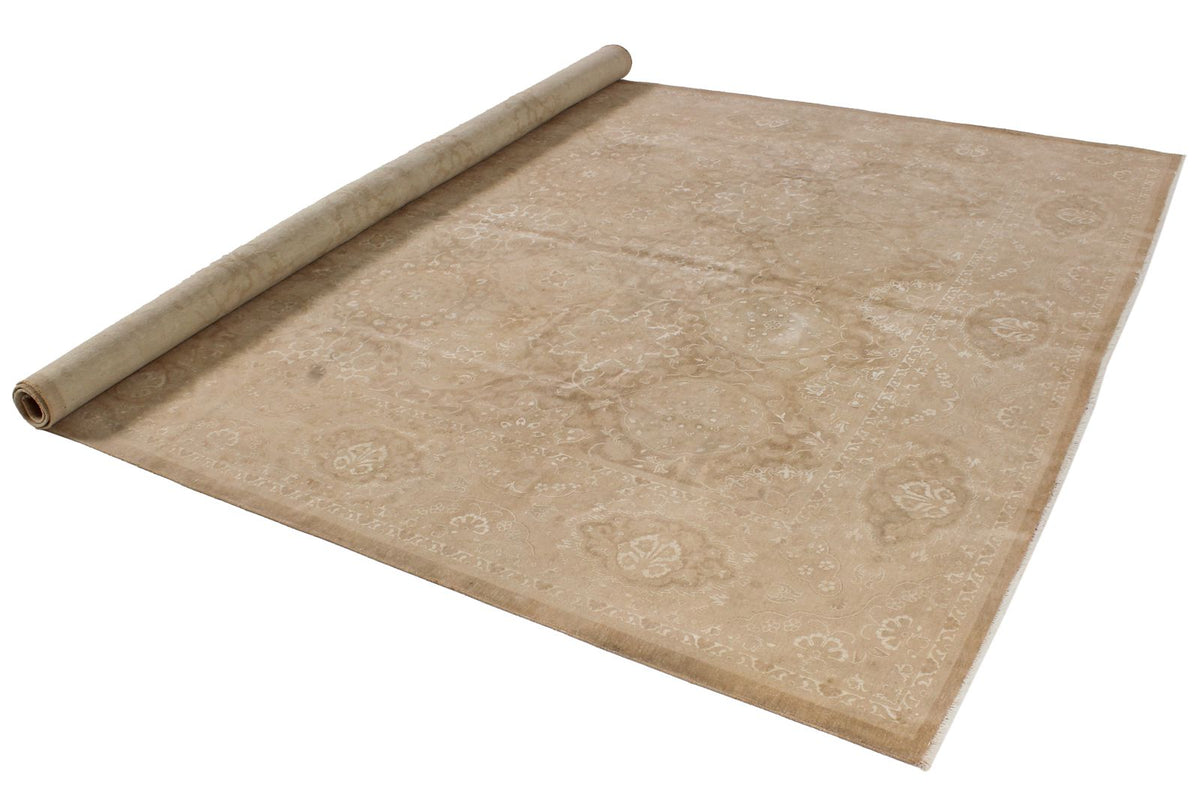 8x10 Beige and Brown Turkish Oushak Rug