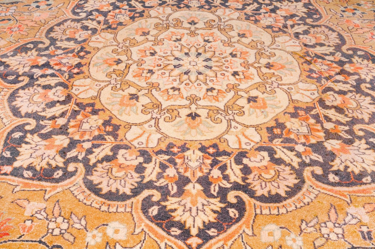10x14 Beige and Black Persian Rug