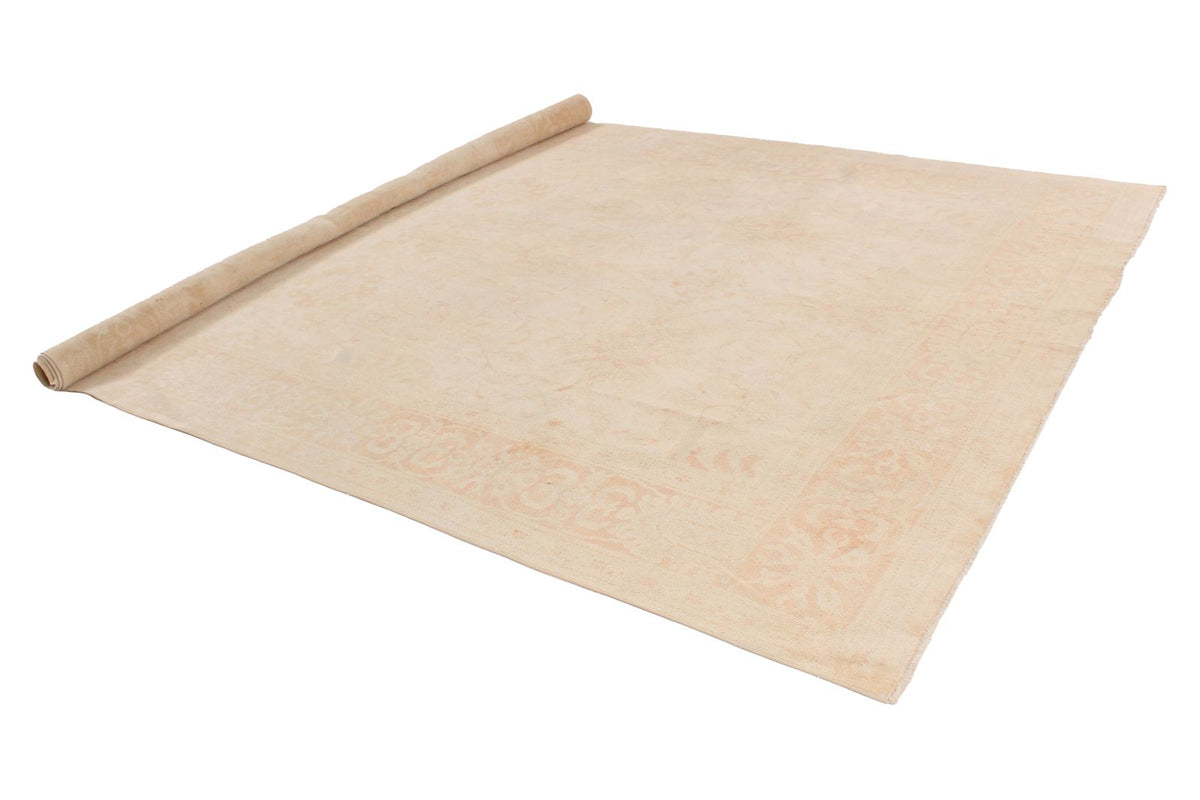 9x12 Beige Turkish Traditional Rug