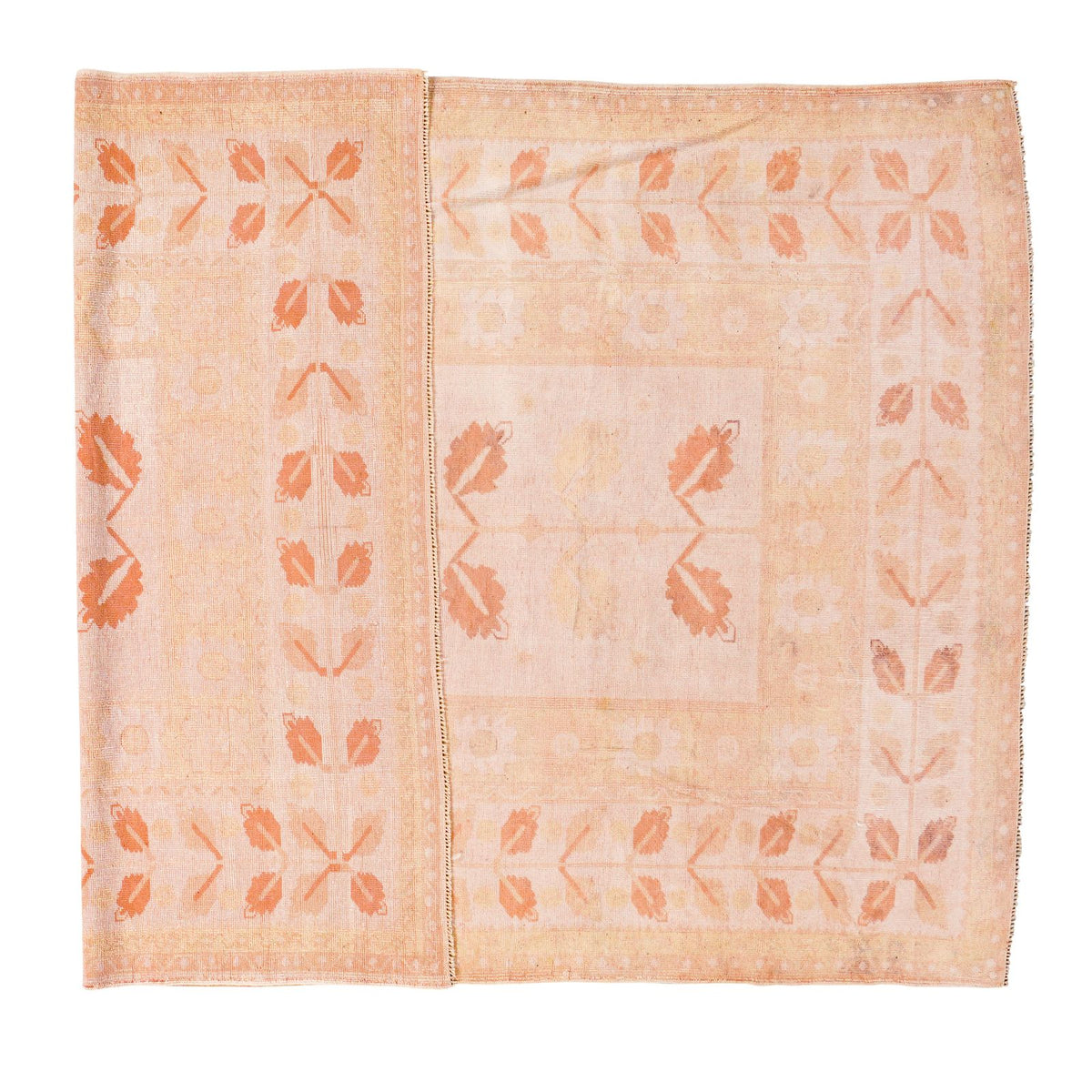6x9 Beige and Rust Traditional Rug