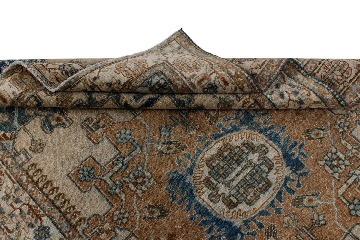4x7 Beige and Blue Persian Rug