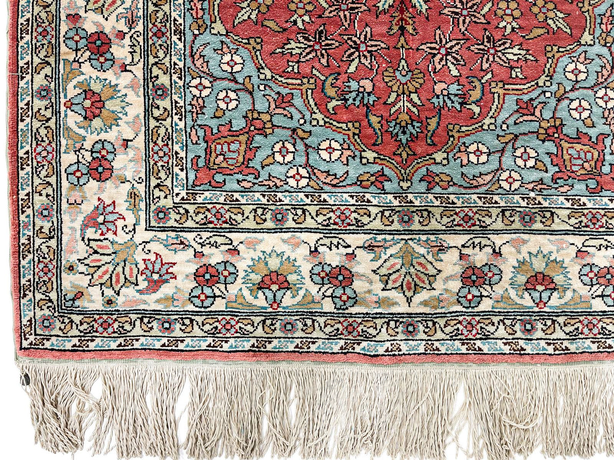 3x4 Pink and Ivory Turkish Traditional Rug