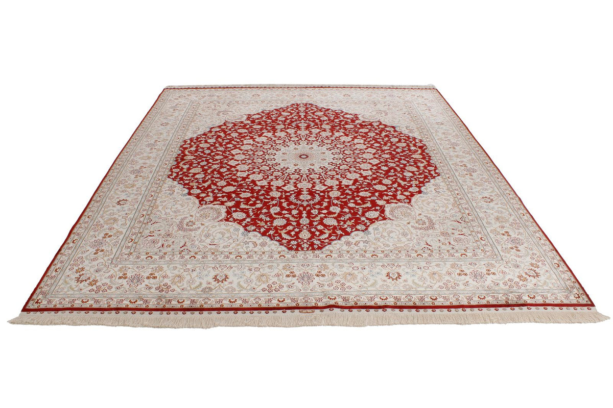 8x10 Red and Ivory Turkish Silk Rug