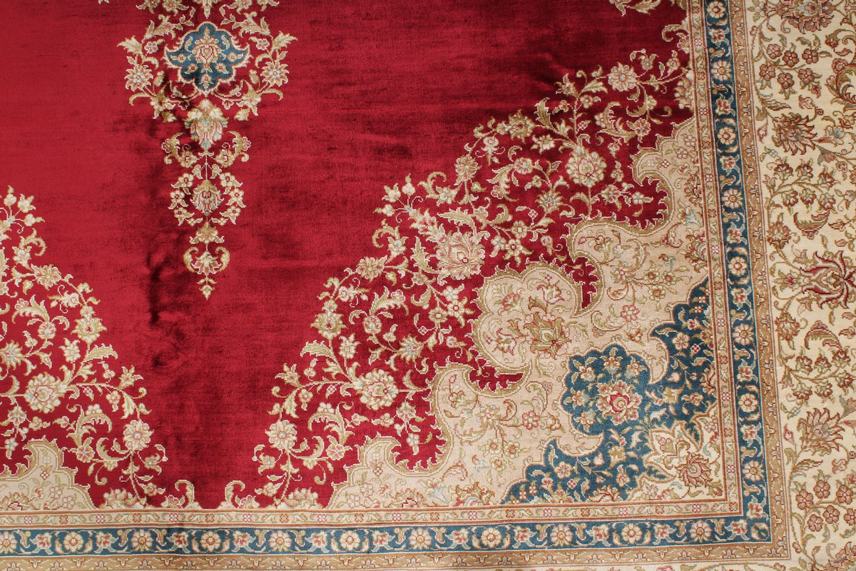 6x8 Red and Ivory Turkish Silk Rug
