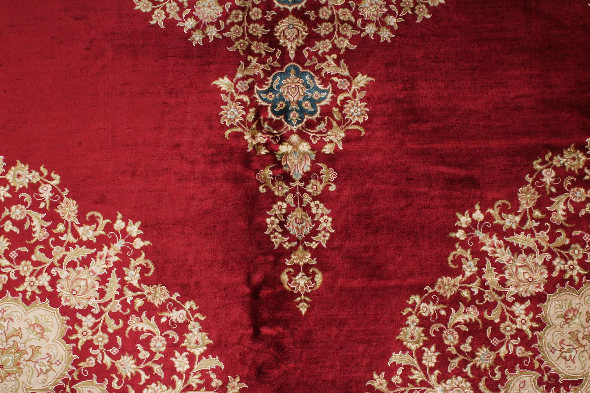 6x8 Red and Ivory Turkish Silk Rug