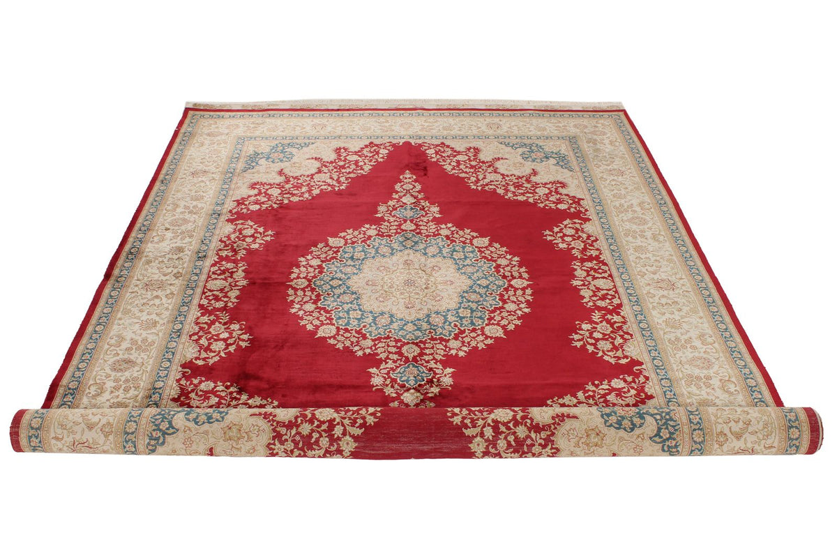 6x8 Red and Ivory Turkish Silk Rug