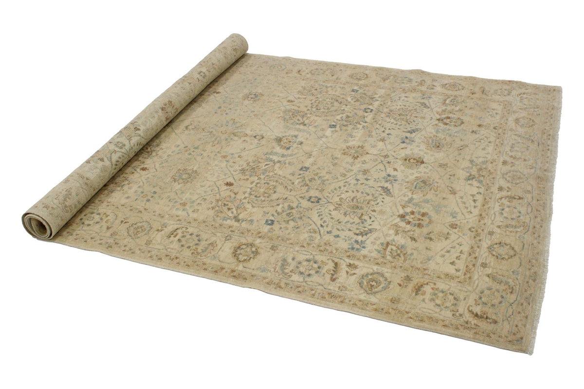 5x8 Blue and Ivory Traditional Rug