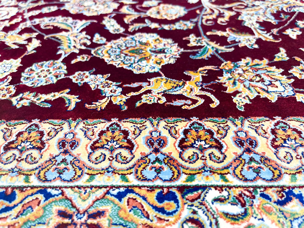 5x7 Red and Ivory Turkish Antep Rug
