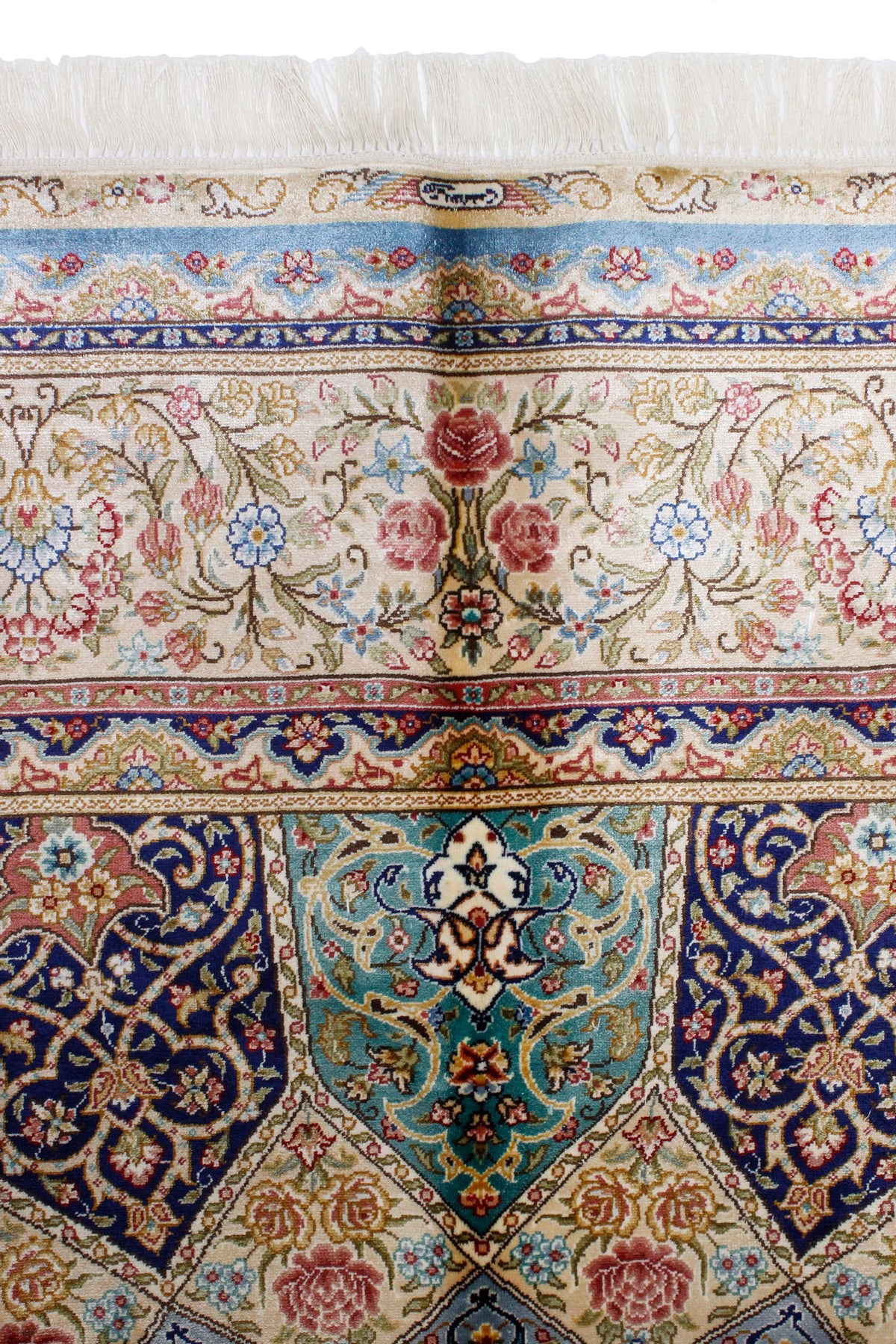 6x9 Ivory and Blue Turkish Silk Rug