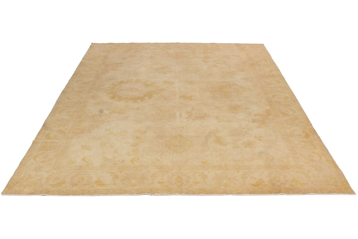 7x10 Beige and Ivory Turkish Traditional Rug