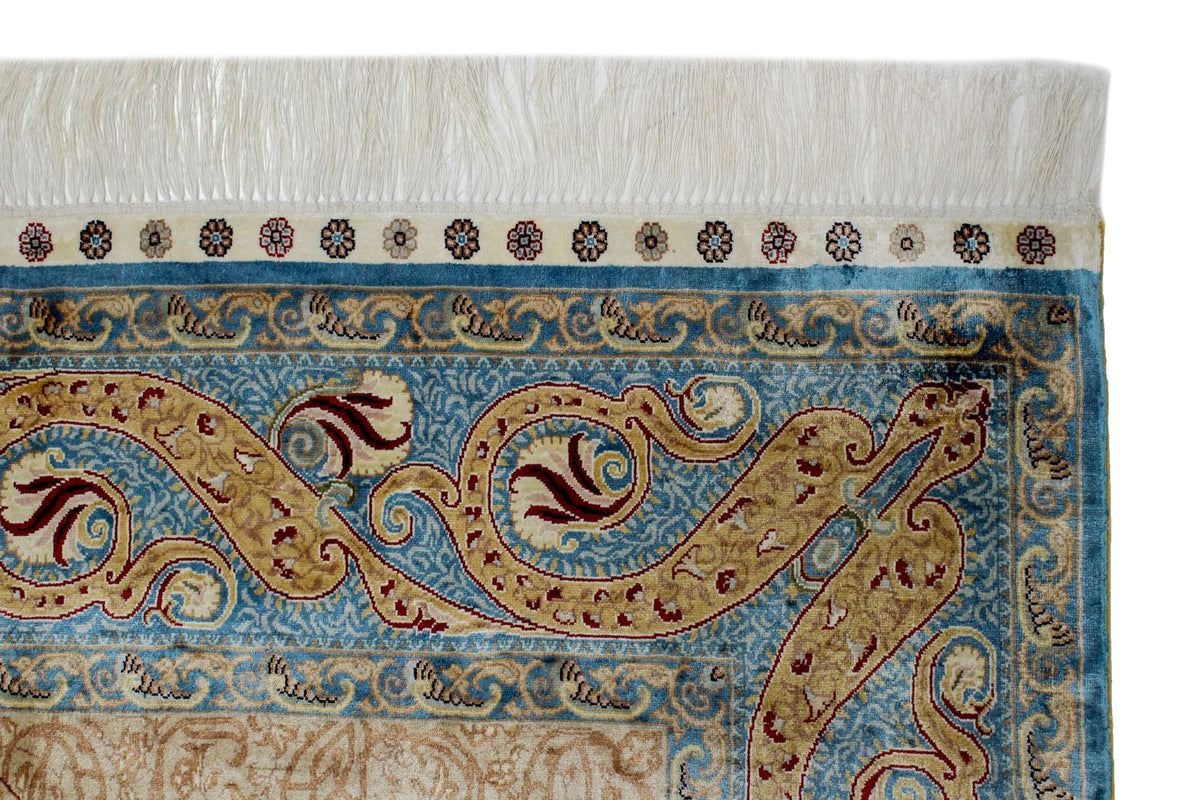 5x7 Ivory and Blue Turkish Silk Rug