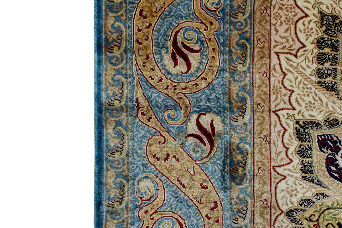 5x7 Ivory and Blue Turkish Silk Rug
