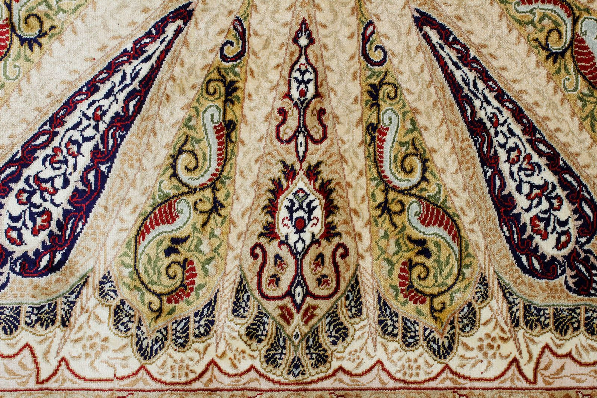 5x7 Ivory and Blue Turkish Silk Rug