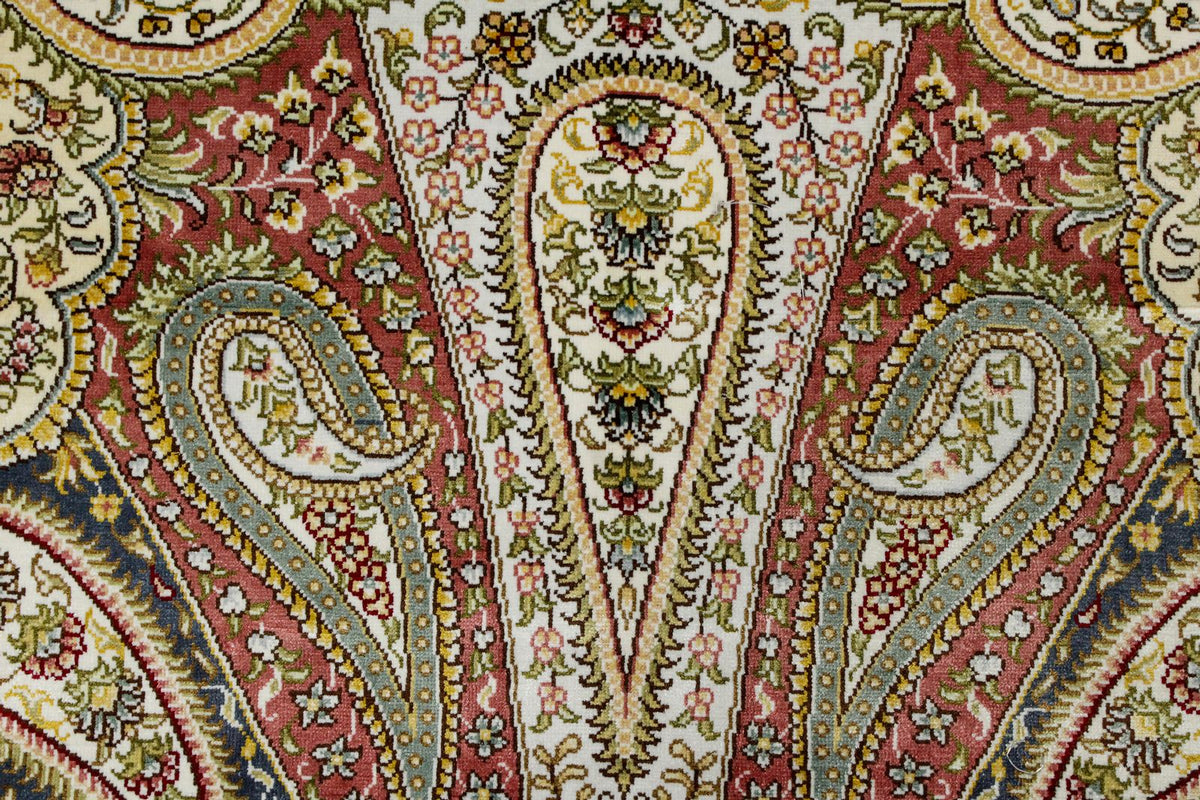 5x7 Ivory and Red Turkish Silk Rug
