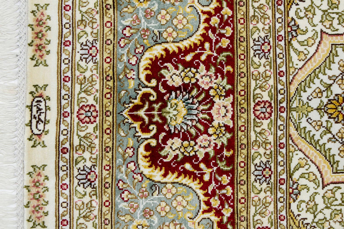 5x7 Ivory and Red Turkish Silk Rug