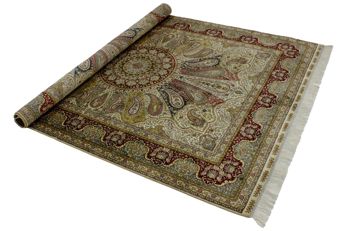 5x7 Ivory and Red Turkish Silk Rug